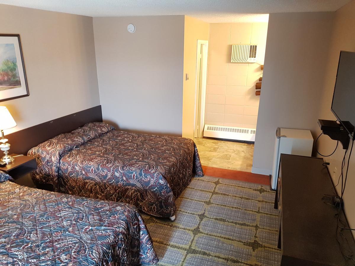 Alaskan Motel Fox Creek Extérieur photo